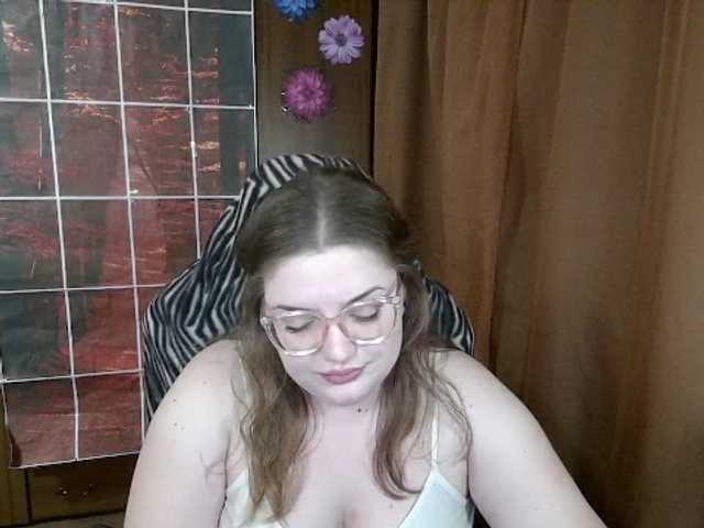 TeasingDora, live now on BongaCams