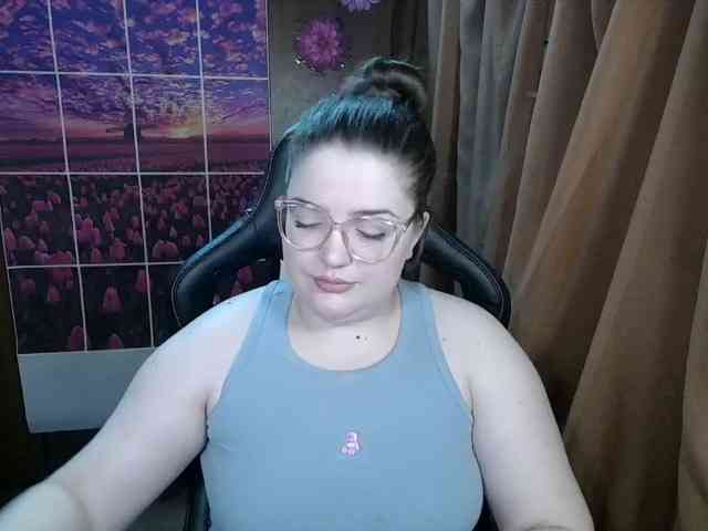 TeasingDora webcam