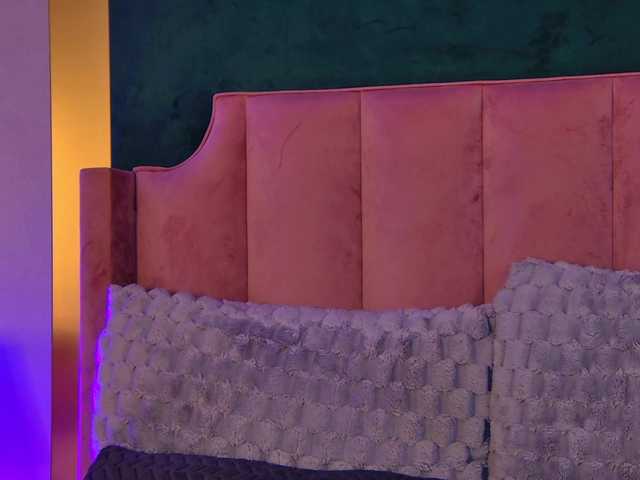 OliviaRoss live cam on BongaCams
