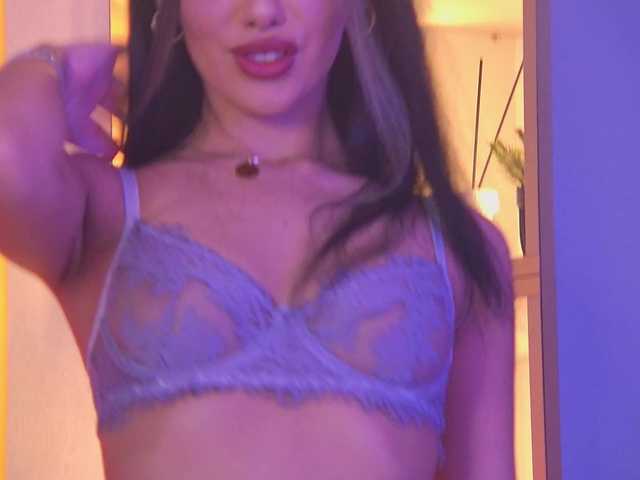 OliviaRoss live cam on BongaCams
