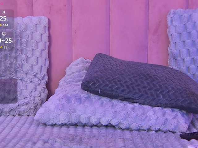 OliviaRoss live cam on BongaCams
