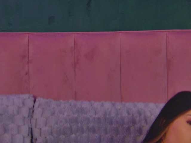 OliviaRoss live cam on BongaCams