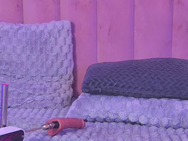 OliviaRoss live cam on BongaCams