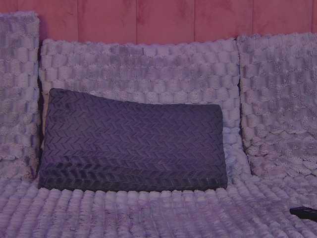 OliviaRoss live cam on BongaCams