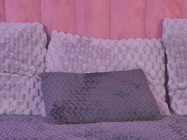 OliviaRoss live cam on BongaCams