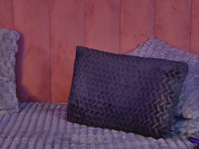 OliviaRoss live cam on BongaCams