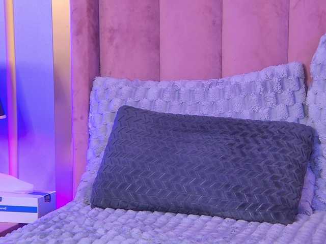 OliviaRoss live cam on BongaCams