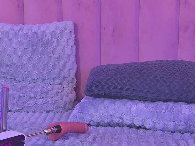 OliviaRoss live cam on BongaCams