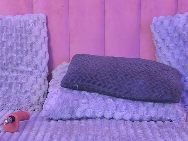 OliviaRoss live cam on BongaCams