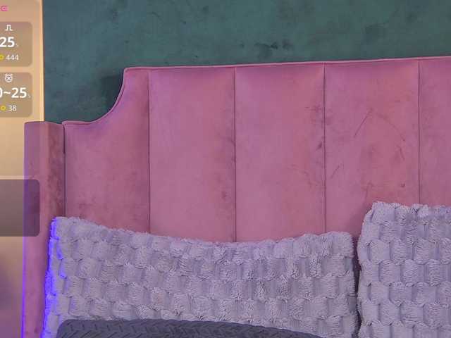 OliviaRoss live cam on BongaCams