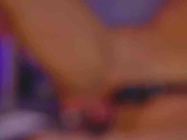OliviaRoss webcam