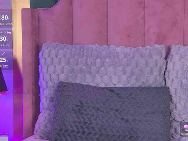 OliviaRoss webcam