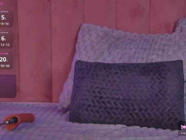 OliviaRoss webcam