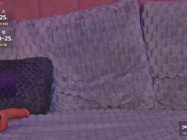 OliviaRoss webcam