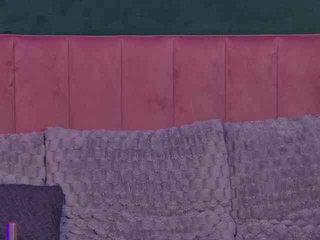 OliviaRoss webcam