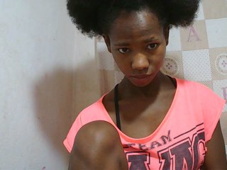 Sexy-Sarah's Live Webcam