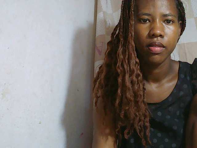 Sexy-Sarah live cam on BongaCams