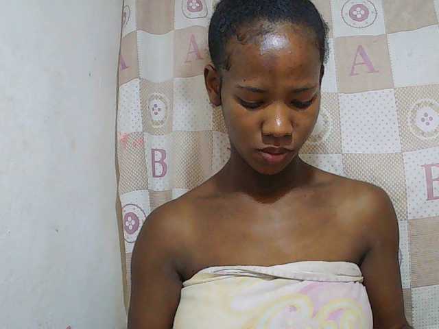 Sexy-Sarah live cam on BongaCams