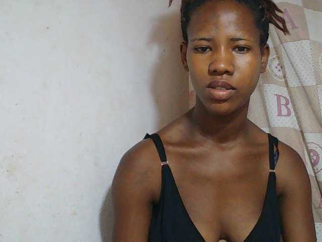 Sexy-Sarah live cam on BongaCams