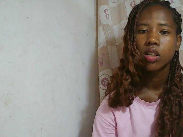 Sexy-Sarah live cam on BongaCams