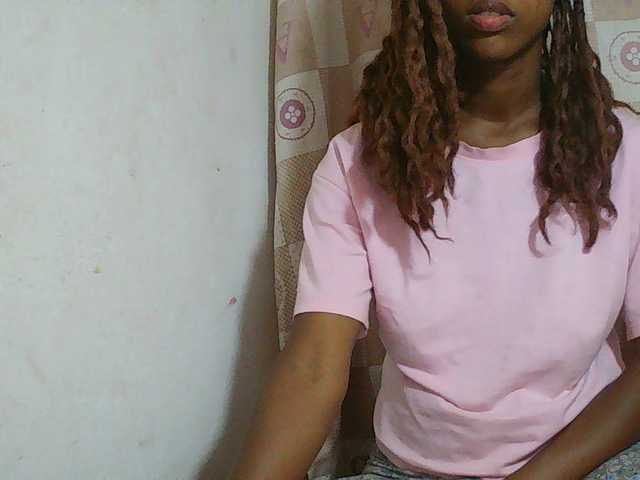 Sexy-Sarah live cam on BongaCams