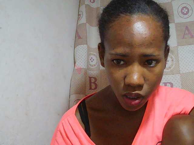 Sexy-Sarah live cam on BongaCams