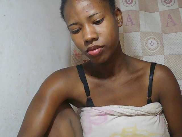 Sexy-Sarah live cam on BongaCams