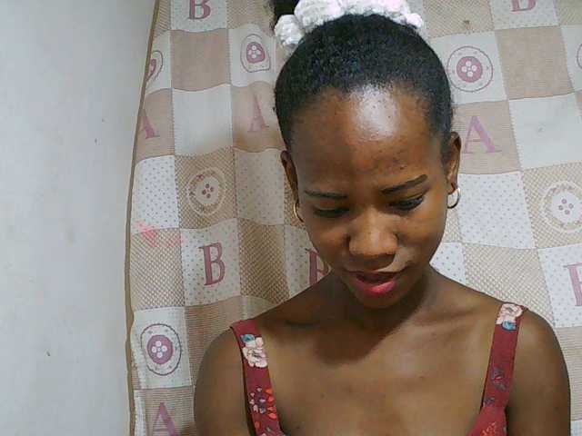 Sexy-Sarah live cam on BongaCams