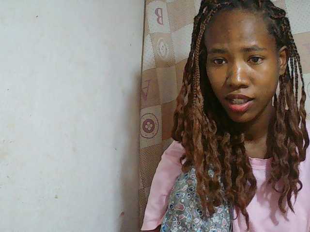 Sexy-Sarah live cam on BongaCams