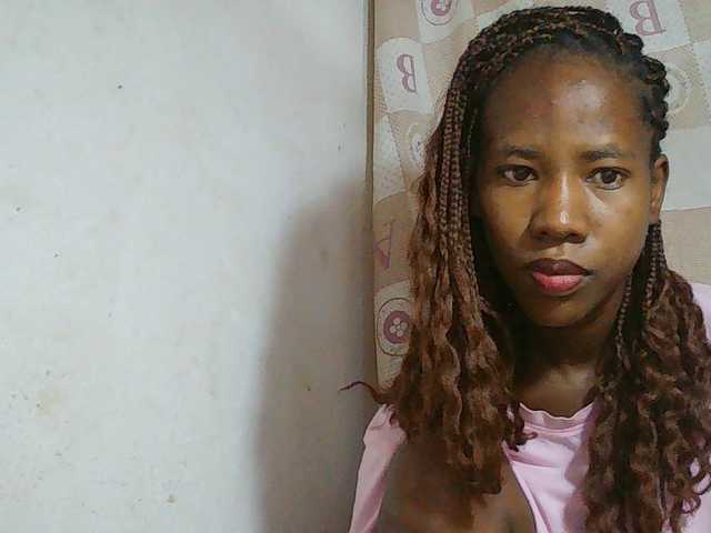 Sexy-Sarah live cam on BongaCams