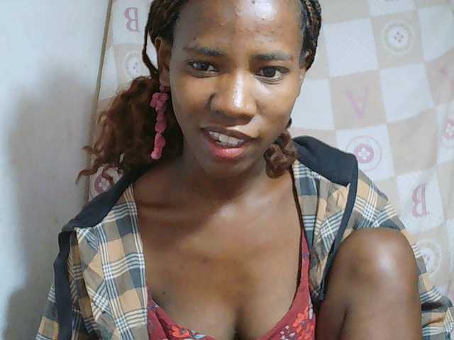 Sexy-Sarah live cam on BongaCams
