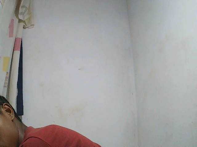 sexy-sarah's BongaCams show and profile