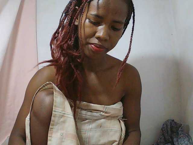 Sexy-Sarah live cam on BongaCams