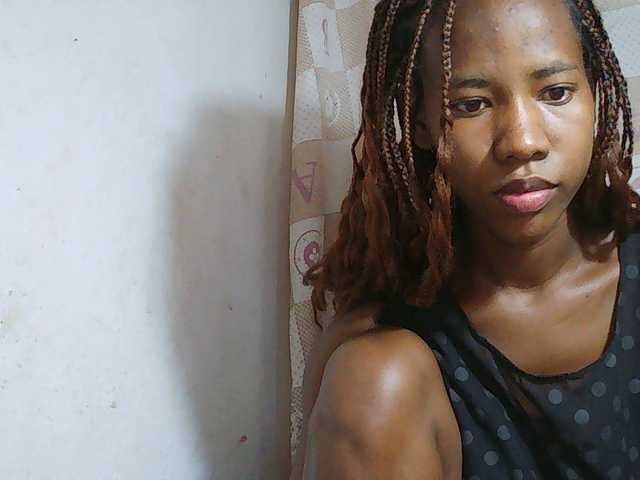 Sexy-Sarah live cam on BongaCams
