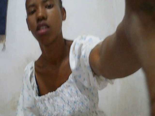 Sexy-Sarah live cam on BongaCams