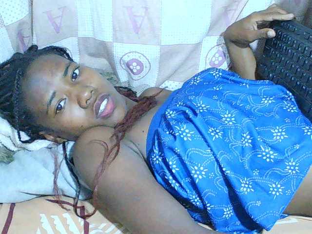 Sexy-Sarah live cam on BongaCams