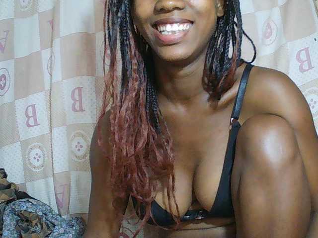 Sexy-Sarah live cam on BongaCams