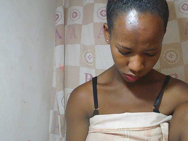 Sexy-Sarah live cam on BongaCams