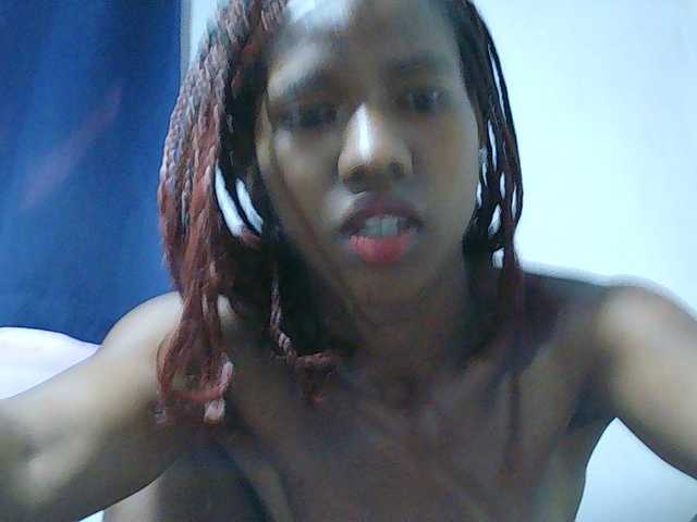 Sexy-Sarah live cam on BongaCams