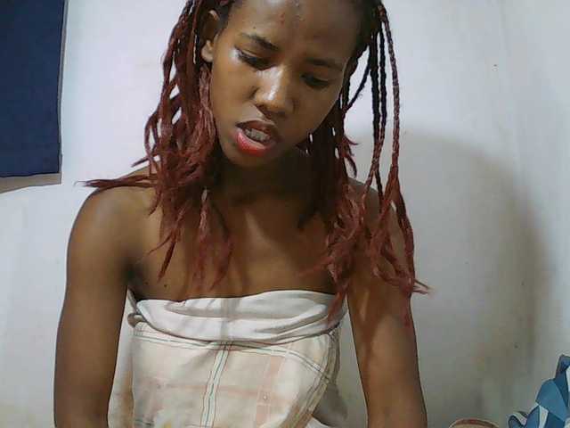 Sexy-Sarah live cam on BongaCams