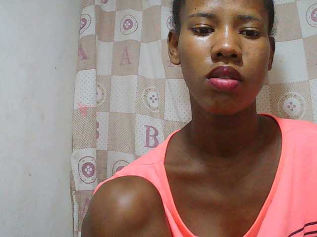 Sexy-Sarah live cam on BongaCams