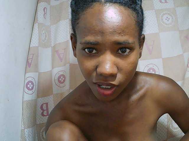 Sexy-Sarah live cam on BongaCams