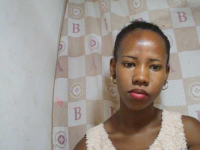 Sexy-Sarah live cam on BongaCams