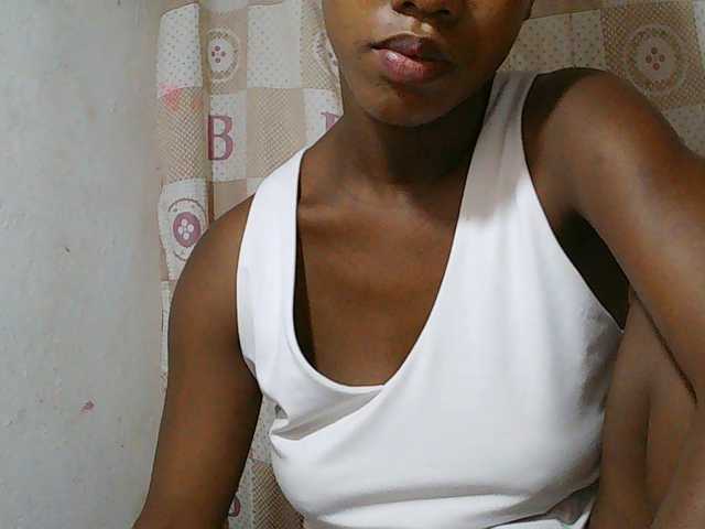 Sexy-Sarah live cam on BongaCams