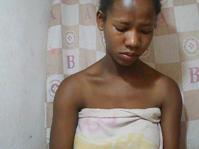 Sexy-Sarah live cam on BongaCams