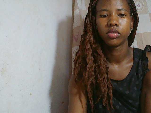 Sexy-Sarah live cam on BongaCams
