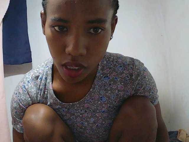 Sexy-Sarah live cam on BongaCams