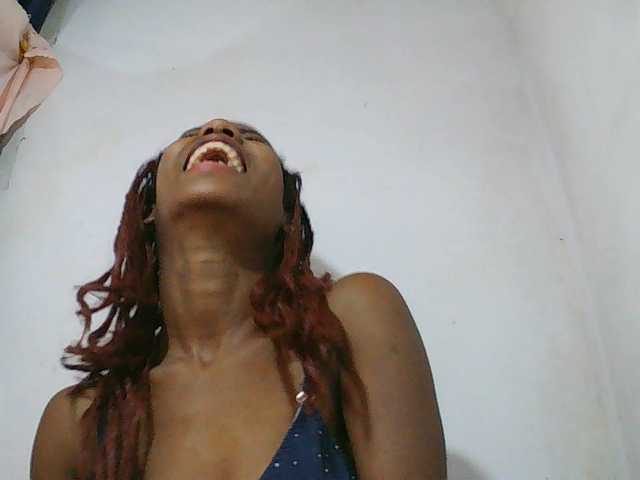 Sexy-Sarah live cam on BongaCams
