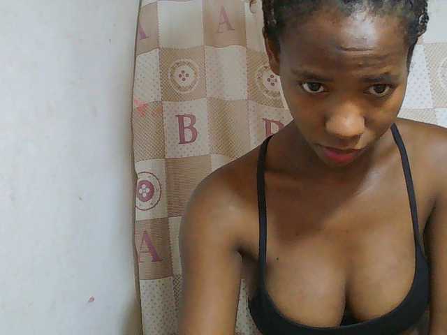 Sexy-Sarah live cam on BongaCams