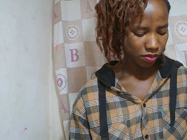 Sexy-Sarah live cam on BongaCams